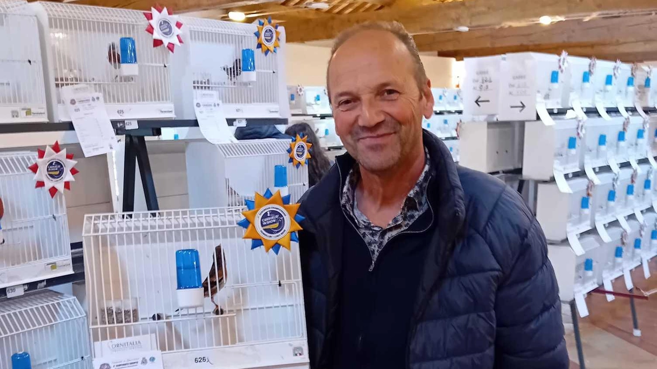 Ammannati si è distinto con tre diversi esemplari di fringuellidi "Sono animali selvatici, che difficilmente crescono in cattività". Ammannati si è distinto con tre diversi esemplari di fringuellidi "Sono animali selvatici, che difficilmente crescono in cattività".