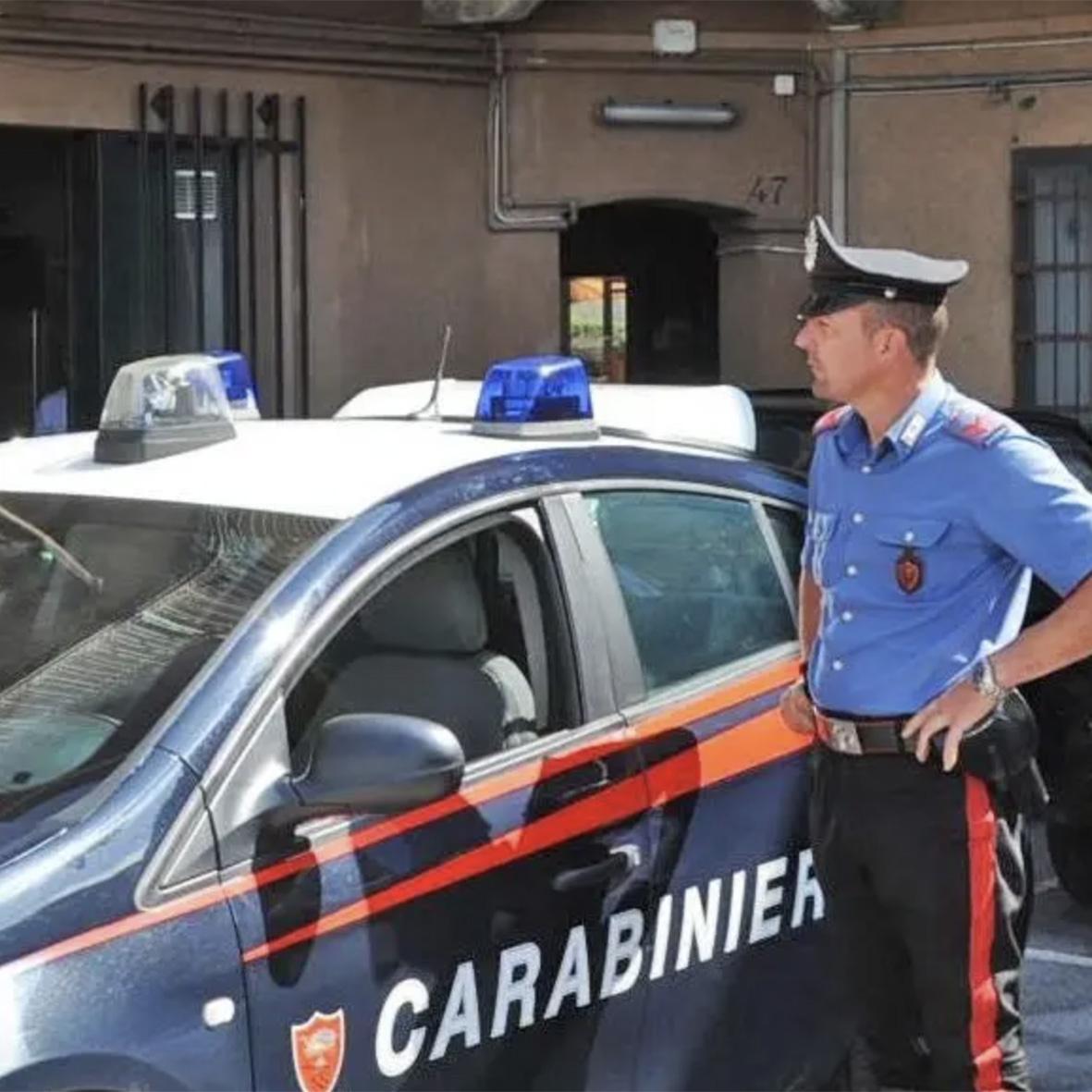 https://www.lanazione.it/image-service/view/acePublic/alias/contentid/NzBhZGUyMmYtMjI0MC00/0/carabinieri.jpeg?f=1.91:1&w=1200