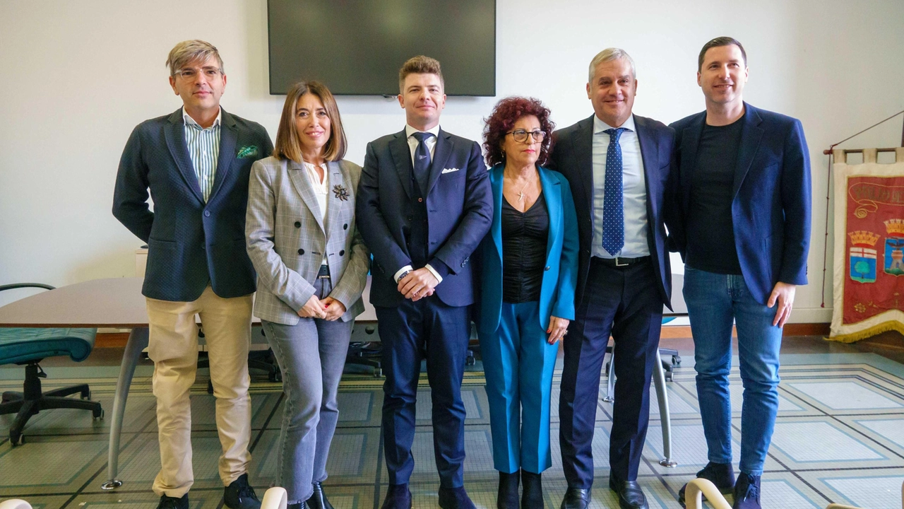 I rappresentanti dell’unione tra Vince Liguria e Unione di centro I rappresentanti dell’unione tra Vince Liguria e Unione di centro