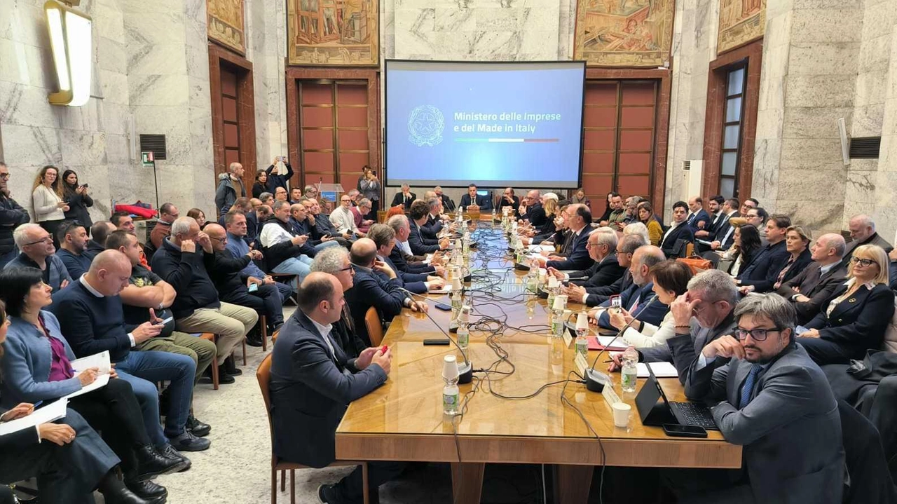 L’incontro per la vertenza Beko di Siena al Ministero del lavoro L’incontro per la vertenza Beko di Siena al Ministero del lavoro