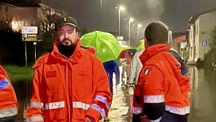 Criticità in via Statale. L’acqua è rimasta in strade, garage e attività al piano terra. Nella zona industriale è defluita più velocemente lasciando cumuli di spazzatura. .