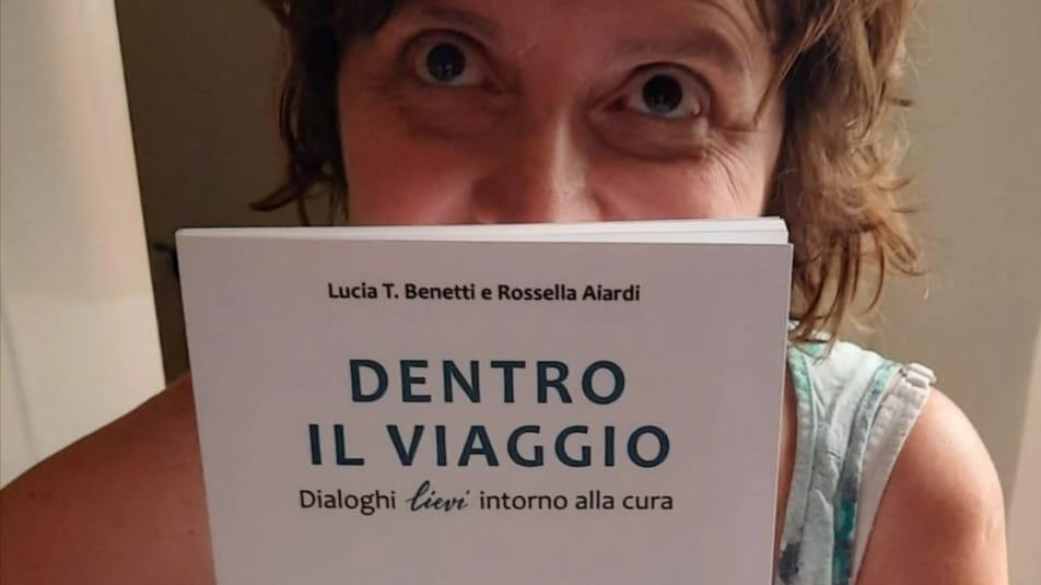 Presentazione del libro "Dentro il viaggio. Dialoghi lievi intorno alla cura" a Pistoia, con autrici e interventi su esperienze di cura e relazioni tra pazienti e operatori sanitari. Presentazione del libro "Dentro il viaggio. Dialoghi lievi intorno alla cura" a Pistoia, con autrici e interventi su esperienze di cura e relazioni tra pazienti e operatori sanitari.