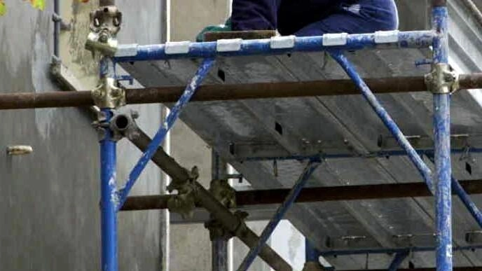 La scelta del Comune per i comparti Peep di Botteghe e San Pierino, relativamente a una convenzione stipulata nel 2007: per i lotti andati all’asta entra una nuova società e l’amministrazione ha dato parere favorevole
