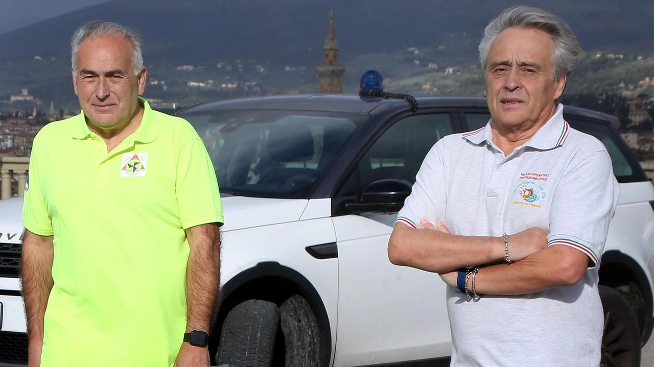 A destra Massimo Pieraccini, fondatore e presidente del Nucleo operativo di protezione civile A destra Massimo Pieraccini, fondatore e presidente del Nucleo operativo di protezione civile