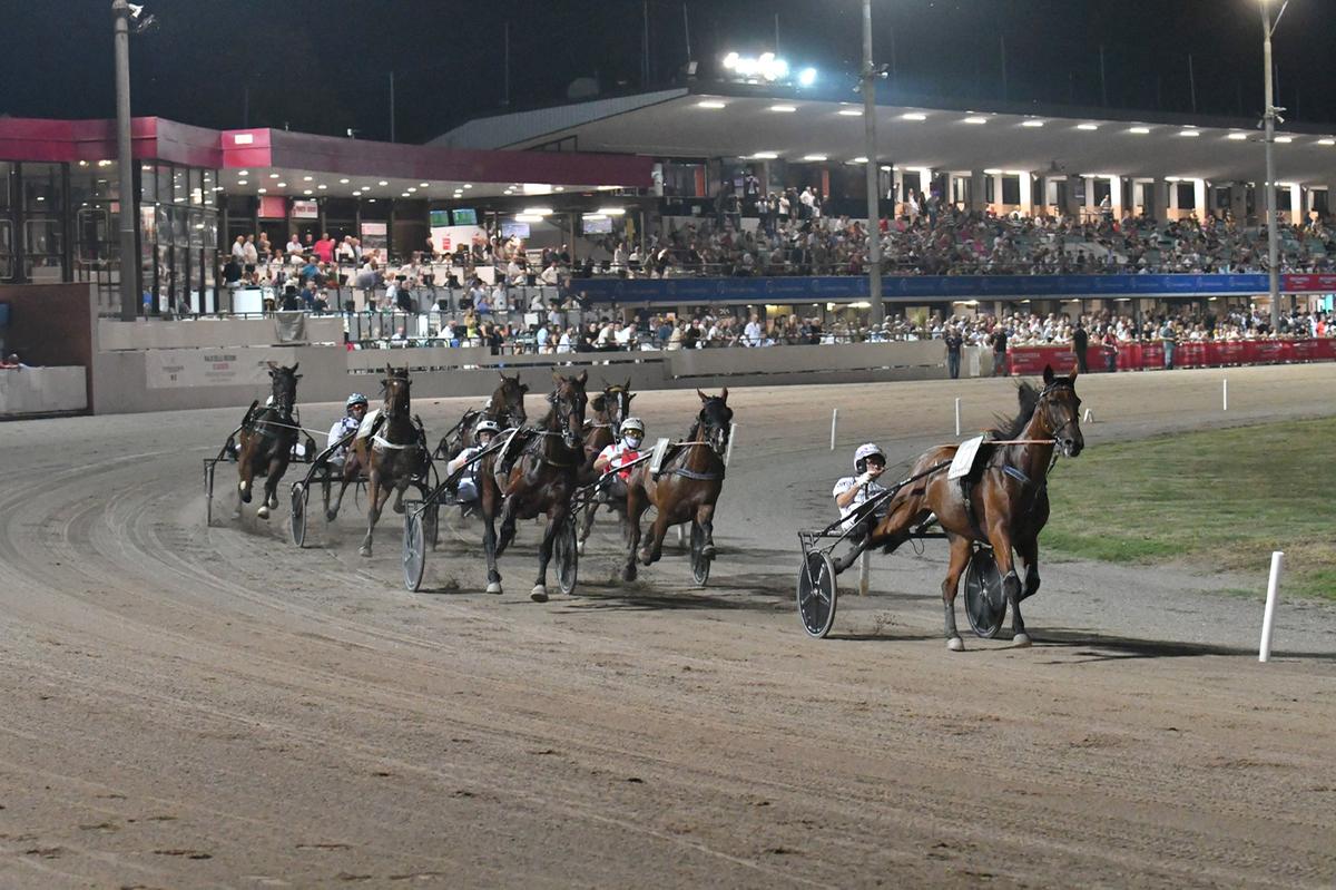 Torna il fascino del Gran Premio: al Sesana lo show di Ferragosto, una notte di storia e tradizione