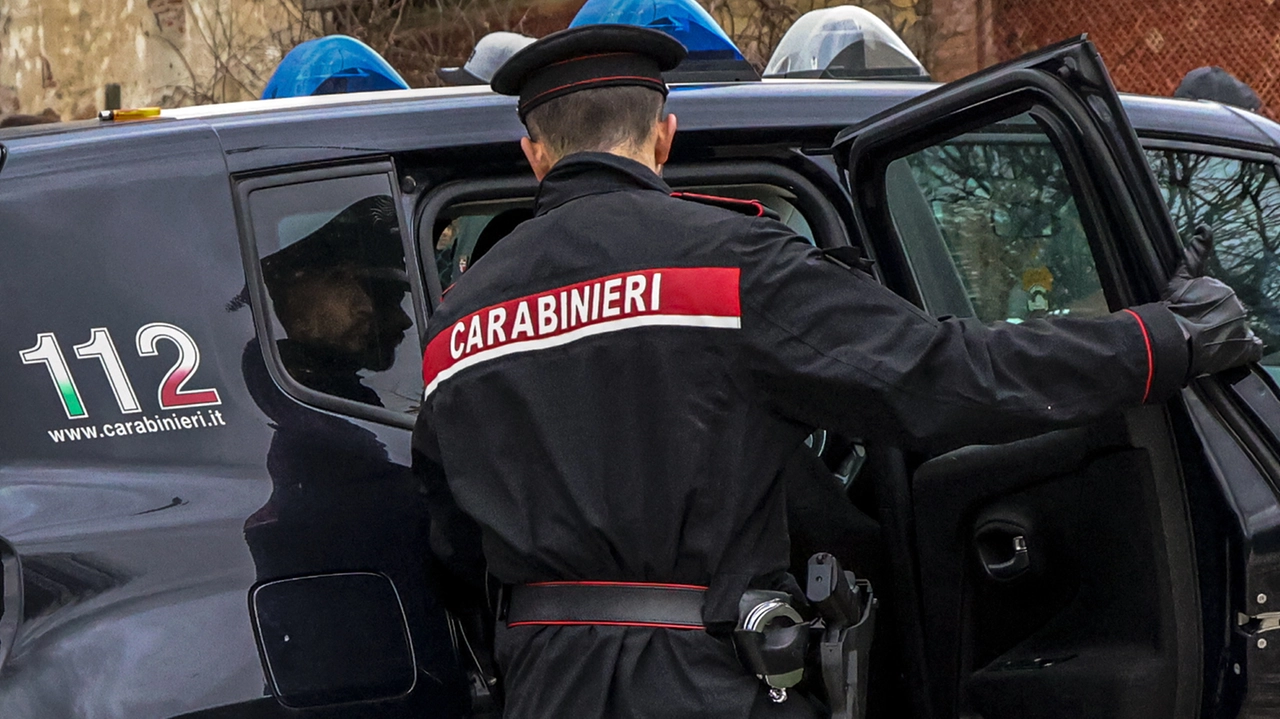 Indagini dei carabinieri (Foto di repertorio Germogli) Indagini dei carabinieri (Foto di repertorio Germogli)