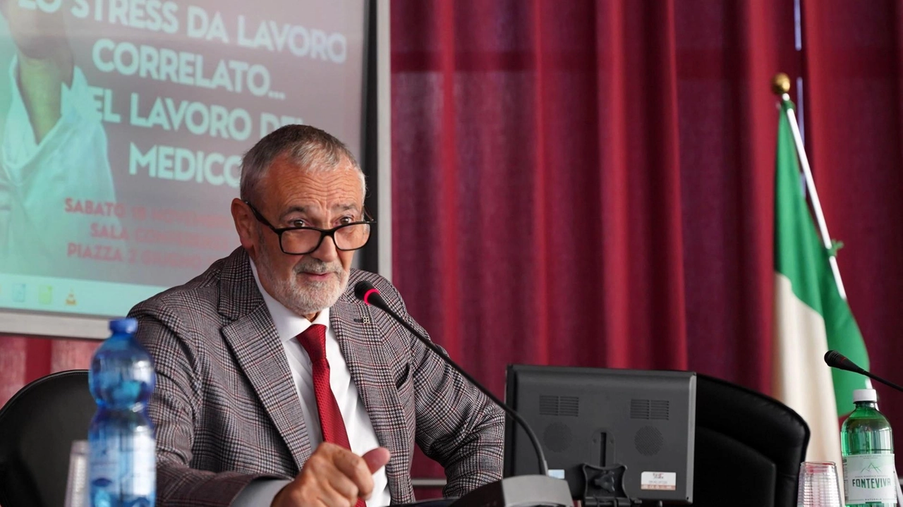 Il presidente provinciale dell’Ordine dei medici Carlo Manfredi