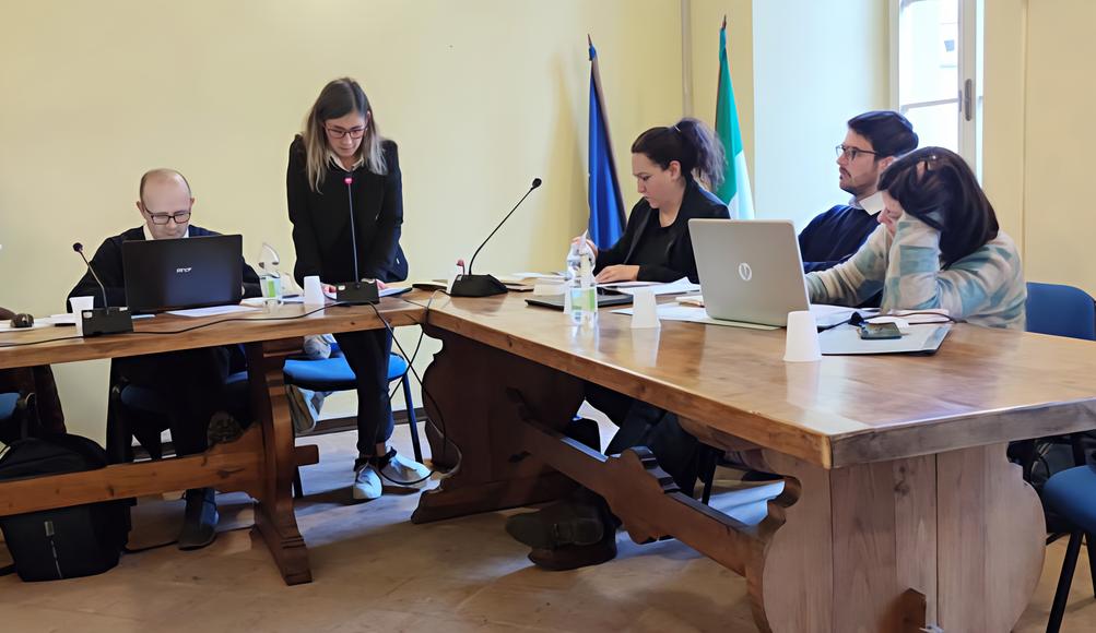 https://www.lanazione.it/image-service/view/acePublic/alias/contentid/NzFjOThlY2EtYjFlYy00/0/tari-riduzioni-ed-esenzioni-sostegno-a-terzo-settore-e-famiglie-svantaggiate.jpeg