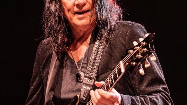 Robben Ford sarà al Teatro del Giglio Robben Ford sarà al Teatro del Giglio