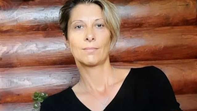 Esce il nuovo romanzo della scrittrice di Montignoso Sonia Cardini. E’ la storia di una coppia sposata e di una moglie delusa Esce il nuovo romanzo della scrittrice di Montignoso Sonia Cardini. E’ la storia di una coppia sposata e di una moglie delusa