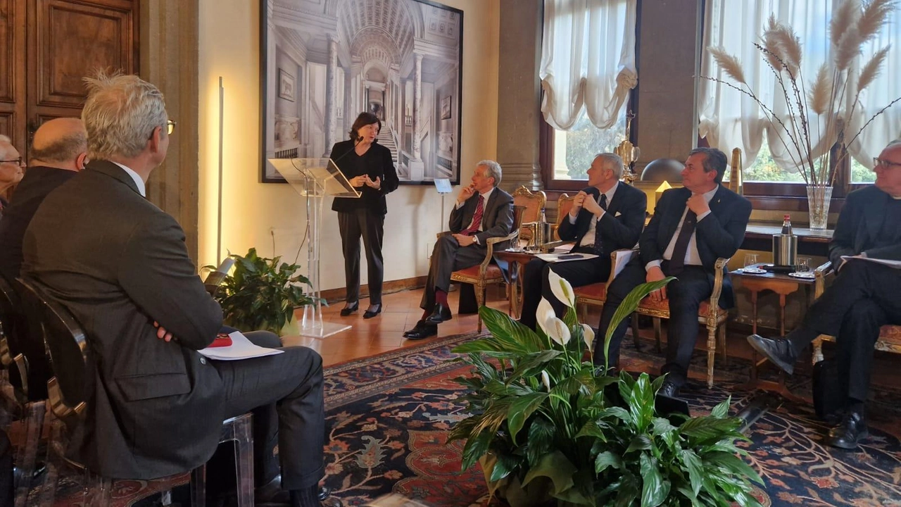 La presidente dell’Unione dei Comuni della Garfagnana, Raffaella Mariani, durante la presentazione a Roma