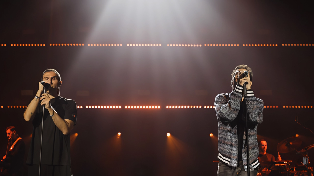 Gli Zero Assoluto in concerto a Firenze per il Club Tour 2024, celebrando 20 anni di successi. Prossime tappe a Milano e Londra, confermando il loro status di icone della musica pop italiana. Gli Zero Assoluto in concerto a Firenze per il Club Tour 2024, celebrando 20 anni di successi. Prossime tappe a Milano e Londra, confermando il loro status di icone della musica pop italiana.