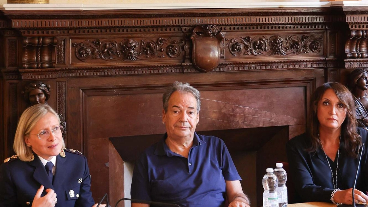 Da sinistra Lorena La Spina, Claudio Vanni, Francesca Gatteschi Da sinistra Lorena La Spina, Claudio Vanni, Francesca Gatteschi