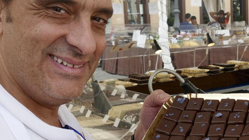 La tredicesima edizione di "Un Prato di cioccolato" arriva in Piazza Duomo con attrazioni per tutti, animazione per bambini, dimostrazioni live e spazio per la solidarietà. Organizzato da Chocomoments con il Patrocinio del Comune di Prato, l'evento offre una mostra-mercato del cioccolato artigianale e numerose iniziative culturali e di intrattenimento. La tredicesima edizione di "Un Prato di cioccolato" arriva in Piazza Duomo con attrazioni per tutti, animazione per bambini, dimostrazioni live e spazio per la solidarietà. Organizzato da Chocomoments con il Patrocinio del Comune di Prato, l'evento offre una mostra-mercato del cioccolato artigianale e numerose iniziative culturali e di intrattenimento.
