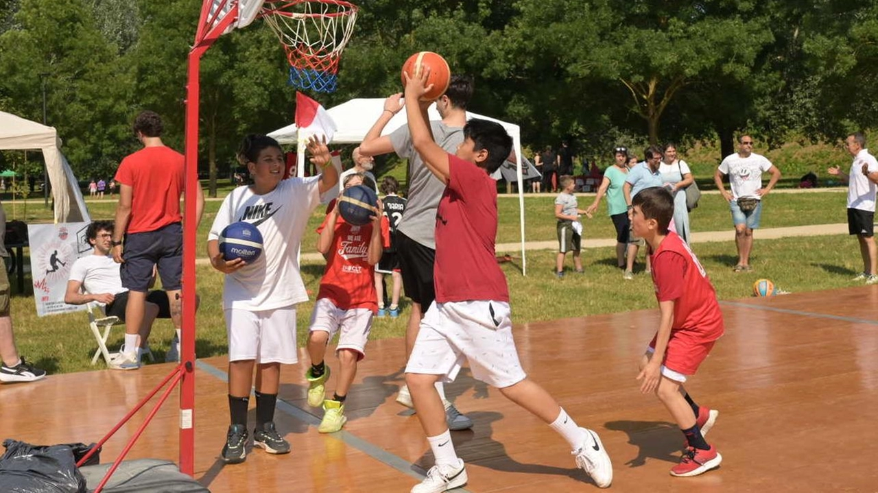 L’amministrzione comunale ogni anni organizzata la festa dello sport con tante iniziative sulle Mura e gli spalti L’amministrzione comunale ogni anni organizzata la festa dello sport con tante iniziative sulle Mura e gli spalti