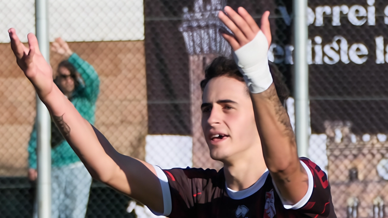 L’attaccante del Terranuova Traiana Christian Iaiunese, 18 anni. È uno. dei tanti ex della partita di oggi a Figline L’attaccante del Terranuova Traiana Christian Iaiunese, 18 anni. È uno. dei tanti ex della partita di oggi a Figline