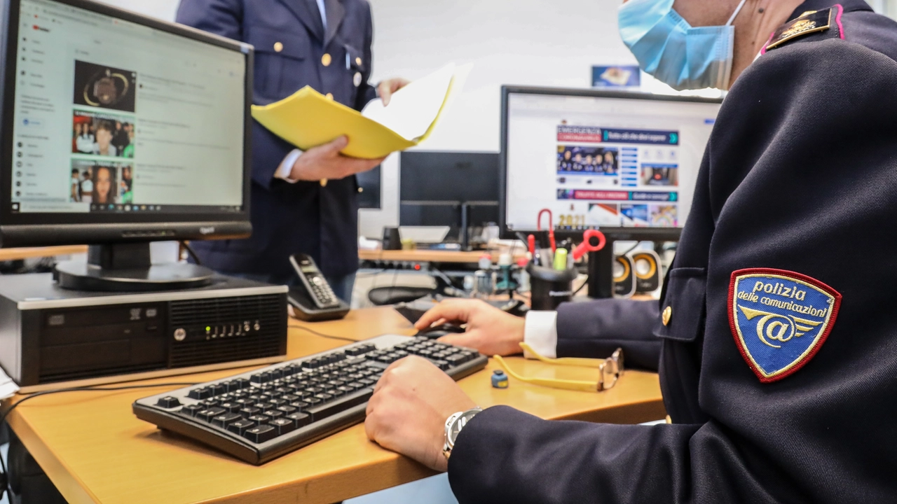 Pedopornografia online, polizia al lavoro per intercettare le trappole che cela la Rete (Foto repertorio Germogli) Pedopornografia online, polizia al lavoro per intercettare le trappole che cela la Rete (Foto repertorio Germogli)