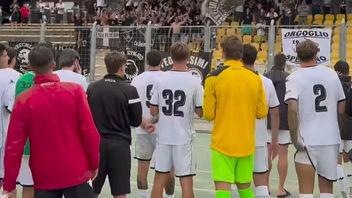 I tifosi hanno apprezzato le parole del presidente Charlie Stillitano: "Siamo i custodi dello Spezia" I tifosi hanno apprezzato le parole del presidente Charlie Stillitano: "Siamo i custodi dello Spezia"
