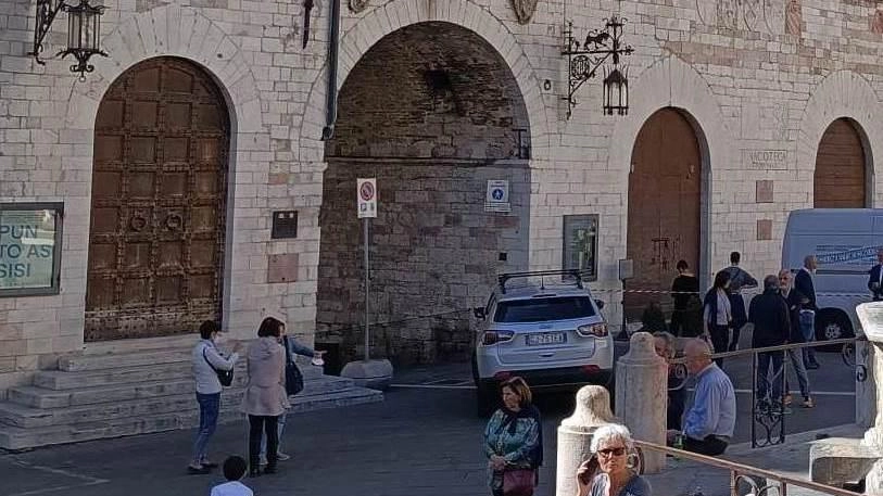Il Palazzo comunale di Assisi