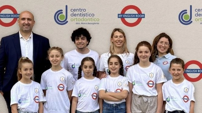 Le famiglie delle giovani in gara hanno cercato la rete che finanzierà il viaggio Le famiglie delle giovani in gara hanno cercato la rete che finanzierà il viaggio
