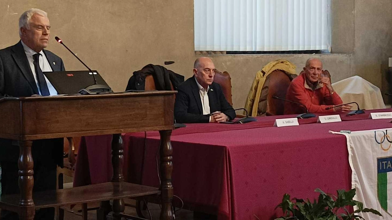 I rappresentanti del Coni Pistoia durante la cerimonia delle benemerenze I rappresentanti del Coni Pistoia durante la cerimonia delle benemerenze