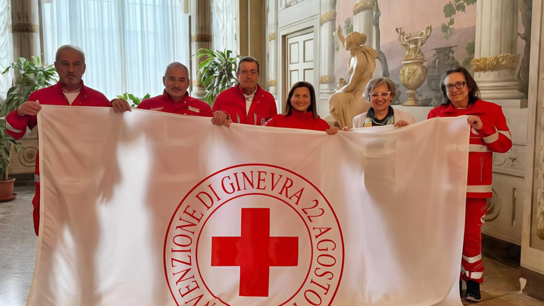 https://www.lanazione.it/image-service/view/acePublic/alias/contentid/NzJlM2U5MzUtNTc2ZS00/0/croce-rossa-in-festa-ogni-giorno-in-prima-linea-a-favore-di-chi-ha-bisogno.jpeg?f=16:9&w=1200&h=630