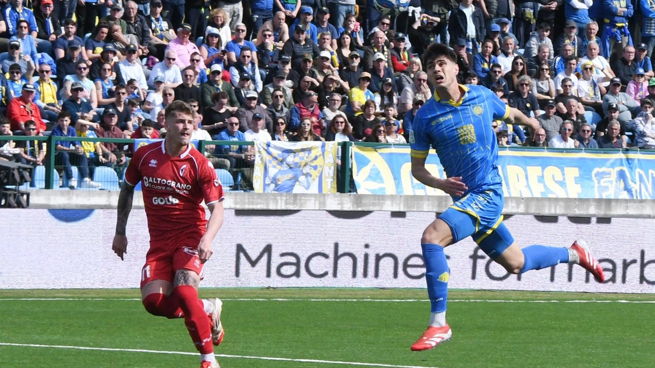 Il centrale Gabriele Guarino guiderà la retroguardia azzurra nel difficile match di lunedì pomeriggio contro il Palermo
