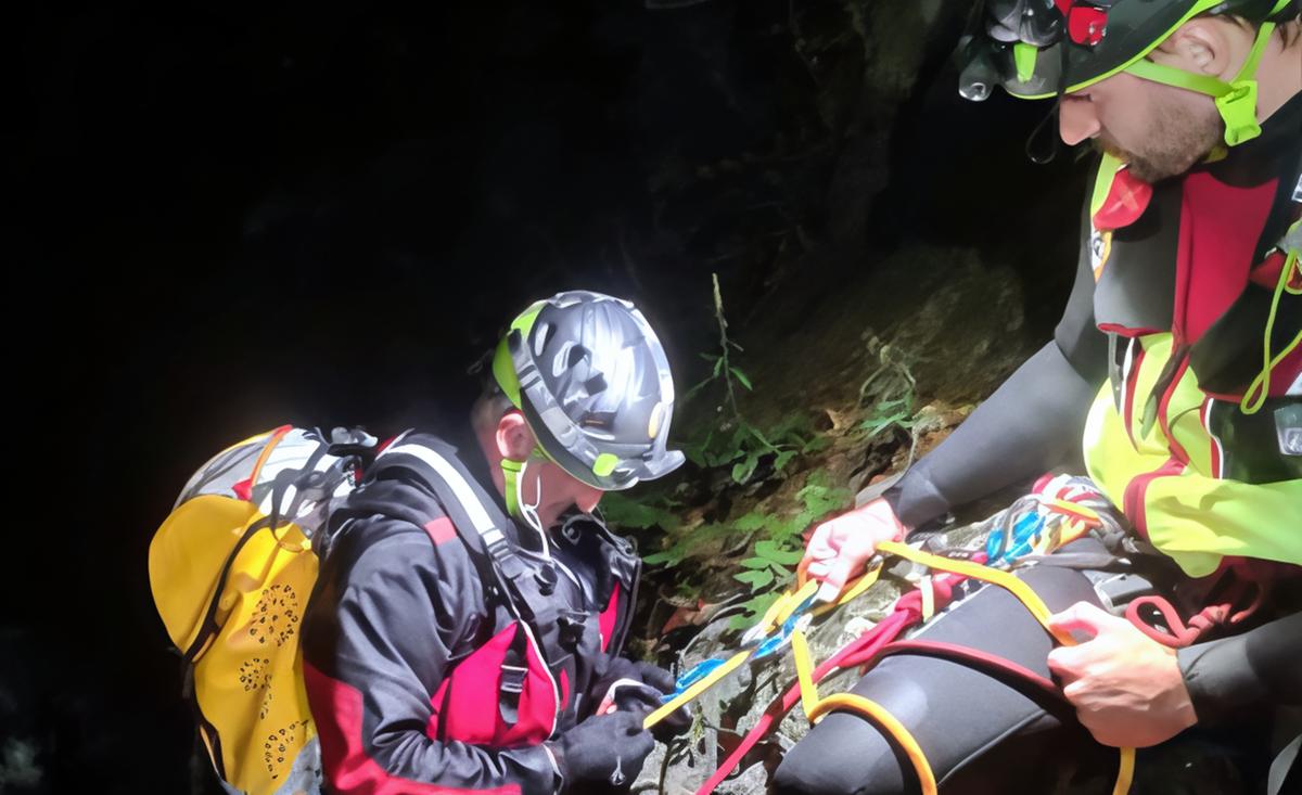 monte serva escursioniste di pontedera salvate dal soccorso alpino