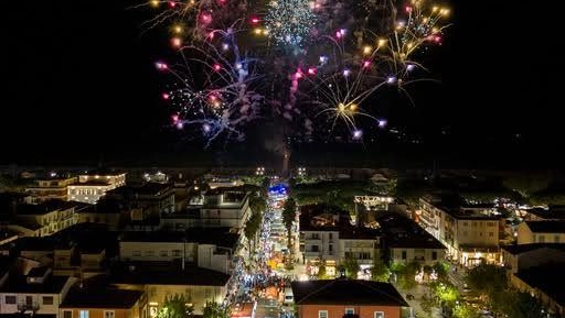 La Fiera di Sant'Ermete in una foto delle scorse edizioni pubblicata dal Comune di Forte dei Marmi sui canali social istituzionali La Fiera di Sant'Ermete in una foto delle scorse edizioni pubblicata dal Comune di Forte dei Marmi sui canali social istituzionali