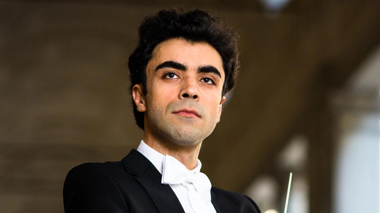 Il maestro Nima Keshavarzi Il maestro Nima Keshavarzi