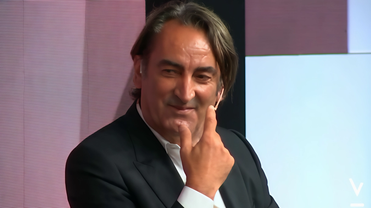 Beppe Sugar Angiolini ha acquisito l’ex deposito dei cereali a Pescaiola: diventerà un grande centro di arte e cultura Beppe Sugar Angiolini ha acquisito l’ex deposito dei cereali a Pescaiola: diventerà un grande centro di arte e cultura