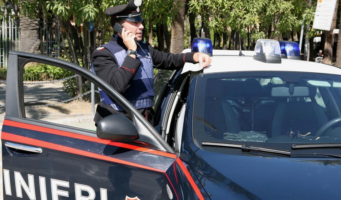 https://www.lanazione.it/image-service/view/acePublic/alias/contentid/NzMwM2RhNzctMjQ3ZS00/0/minaccia-barista-con-le-forbici-lo-aveva-sorpreso-a-rubare-pregiudicato-arrestato-per-rapina.jpeg?f=1.90:1&w=1200