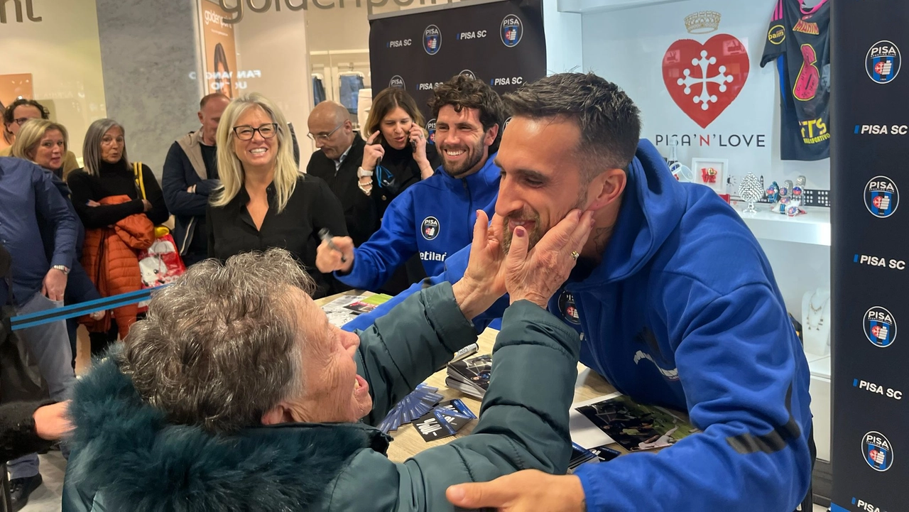 L'incontro con i tifosi nerazzurri: giovani e non solo L'incontro con i tifosi nerazzurri: giovani e non solo