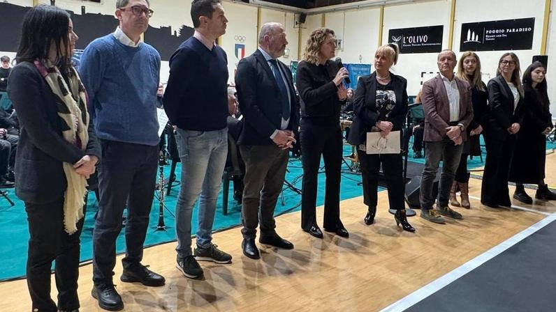 Un momento del mega concerto a Torrita che ha visto impegnate le formazion i bandistiche dei 10 Comuni della Valdichiana senese Un momento del mega concerto a Torrita che ha visto impegnate le formazion i bandistiche dei 10 Comuni della Valdichiana senese
