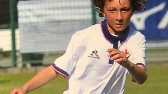 Intervista al giovane che vola con la Primavera e ha debuttato in prima squadra "Nello spogliatoio c’è appesa la pagina del vostro giornale per lo scudetto ’83". Intervista al giovane che vola con la Primavera e ha debuttato in prima squadra "Nello spogliatoio c’è appesa la pagina del vostro giornale per lo scudetto ’83".