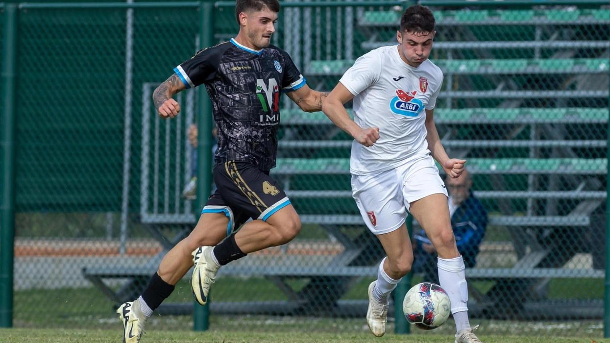 Un duello fra Ferrara e Casini nell’ultima sfida di campionato fra Valdinievole Montecatini e Intercomunale Monsummano (Goiorani) Un duello fra Ferrara e Casini nell’ultima sfida di campionato fra Valdinievole Montecatini e Intercomunale Monsummano (Goiorani)
