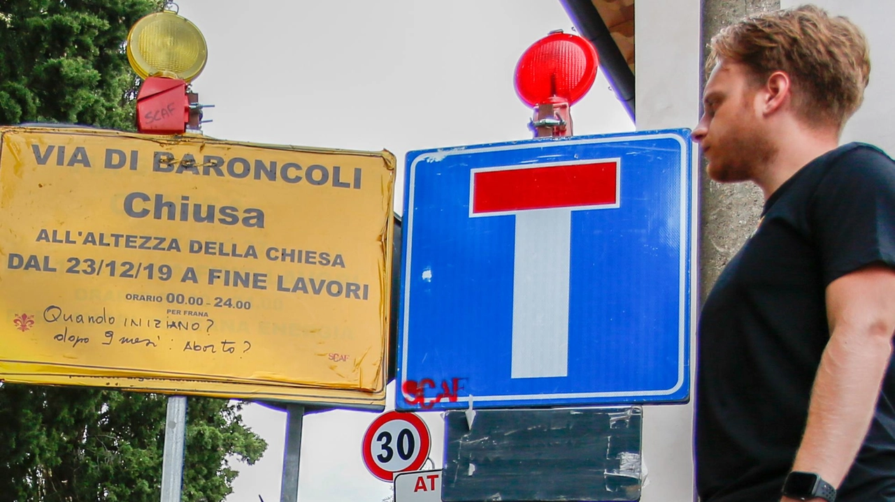 Saranno più lunghi i tempi per ripristinare la viabilità di via di Baroncoli .