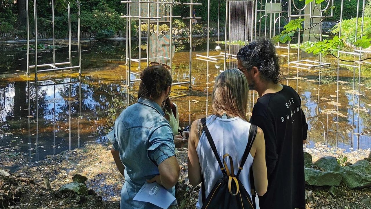 La villa di Celle ospita una giornata di studi sui giardini storici con interventi di esperti italiani e stranieri. Presentato il restauro dei giardini antichi e nuovi volumi sulla storia del giardino. La villa di Celle ospita una giornata di studi sui giardini storici con interventi di esperti italiani e stranieri. Presentato il restauro dei giardini antichi e nuovi volumi sulla storia del giardino.