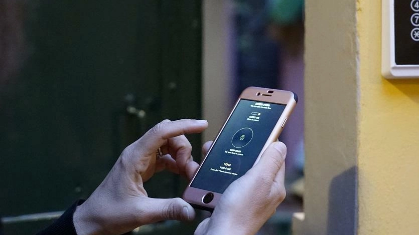Anche la Valdelsa è interessata dalla particolare tematica Self check-in talvolta complessa se non addirittura controversa Anche la Valdelsa è interessata dalla particolare tematica Self check-in talvolta complessa se non addirittura controversa
