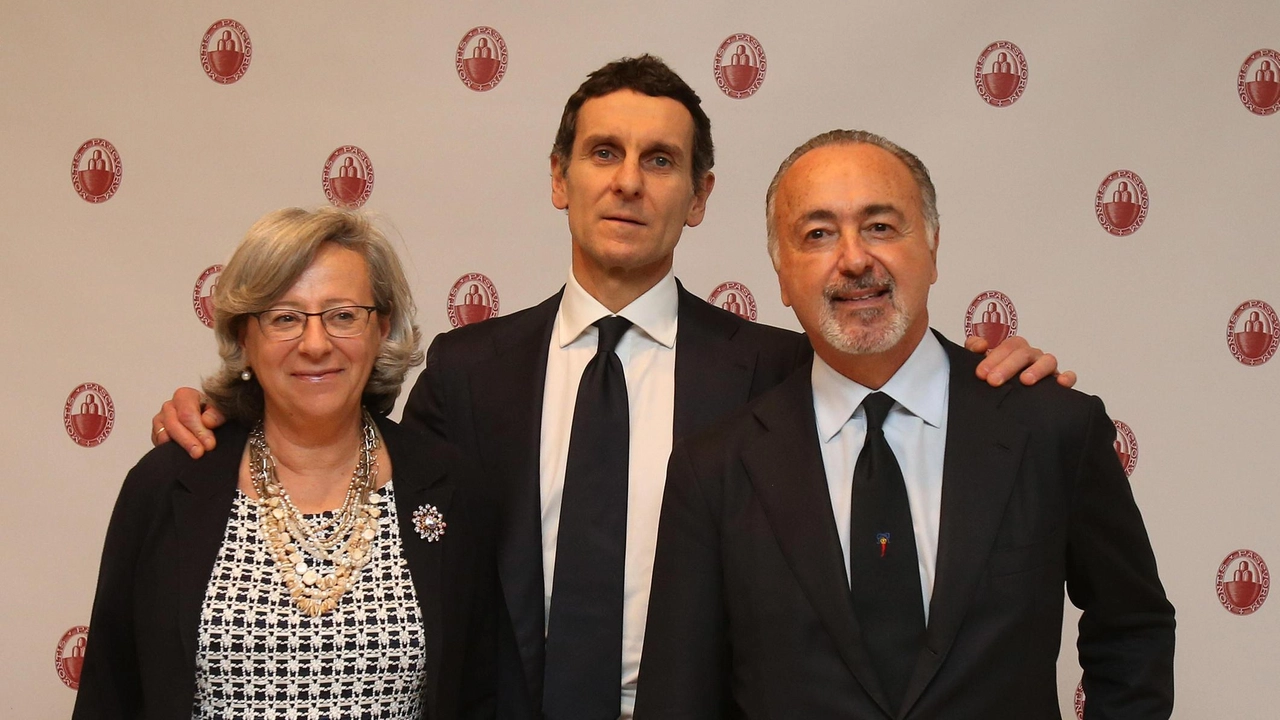 Tre dei cinque imputati dell’inchiesta Mps quater: i due ex presidenti di Rocca Salimbeni, Alessandro Falciai e Stefania Bariatti, con l’ex amministratore delegato Marco Morelli Tre dei cinque imputati dell’inchiesta Mps quater: i due ex presidenti di Rocca Salimbeni, Alessandro Falciai e Stefania Bariatti, con l’ex amministratore delegato Marco Morelli