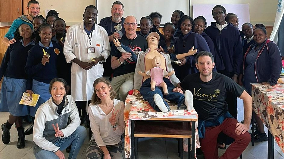 Anestesisti in Kenya. Missione per formare sanitari in ospedale