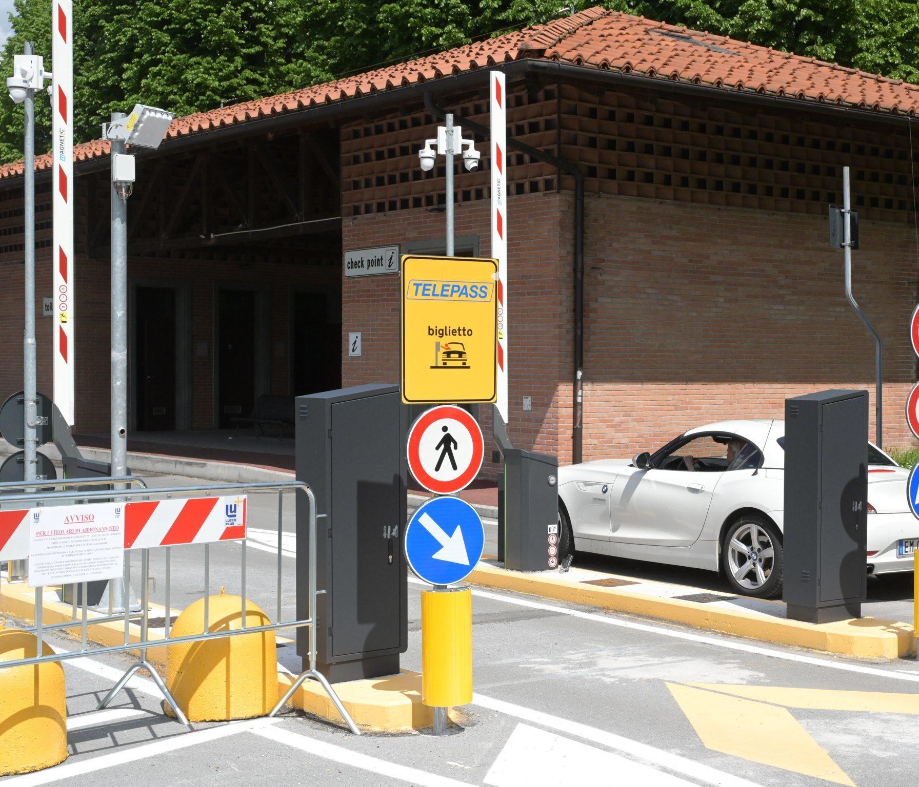 Parcheggio Palatucci. Un boom di accessi con le nuove regole Parcheggio Palatucci. Un boom di accessi con le nuove regole