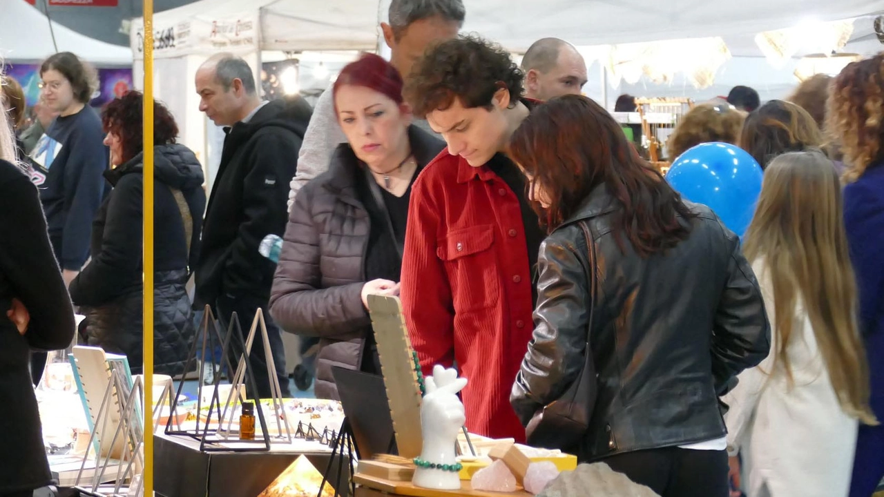 AREZZO Arezzo Fiere e Congressi vola verso il rilancio grazie a un cartellone di grandi eventi. Tantissimi quelli in arrivo... AREZZO Arezzo Fiere e Congressi vola verso il rilancio grazie a un cartellone di grandi eventi. Tantissimi quelli in arrivo...