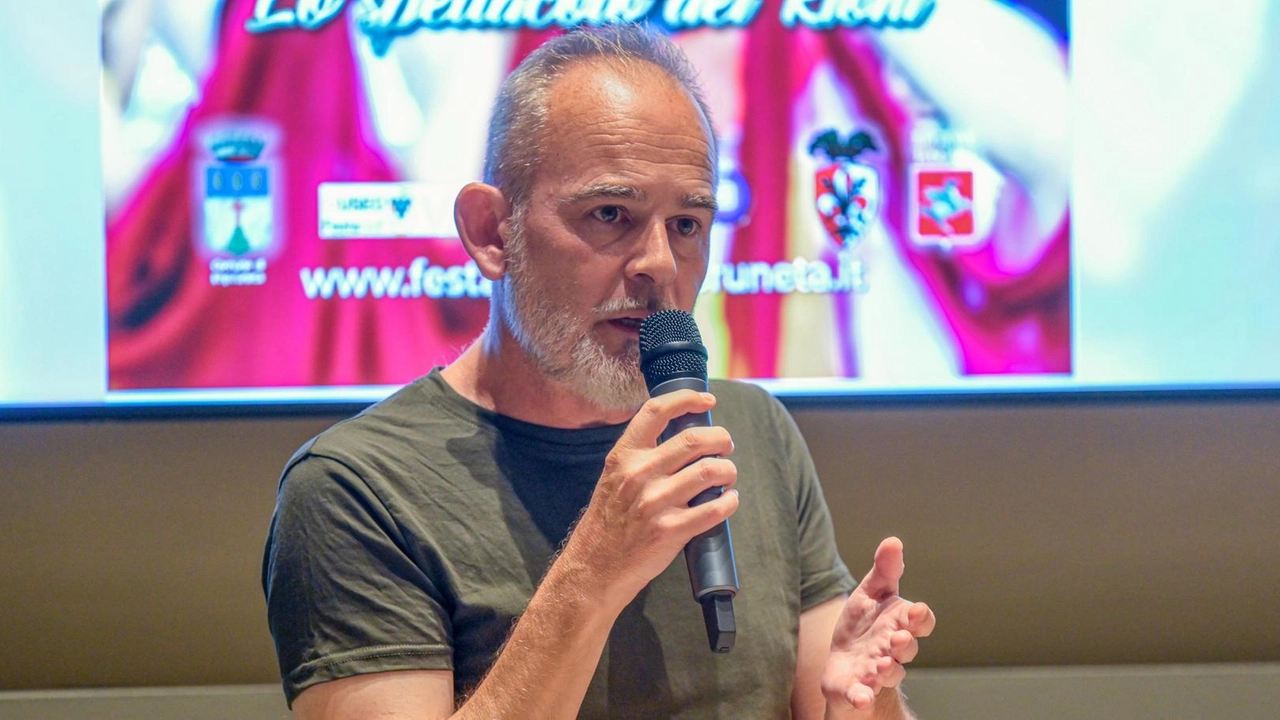 Il sindaco Riccardo Lazzerini Il sindaco Riccardo Lazzerini