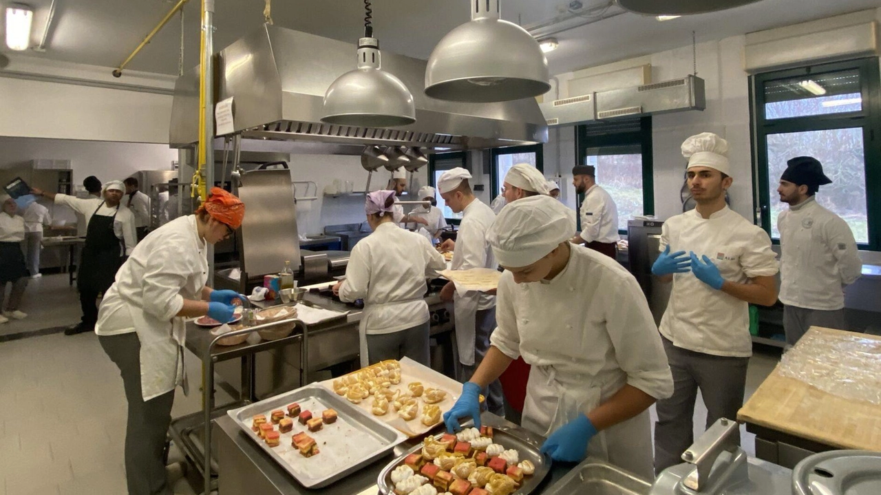 Opportunità di lavoro nella ristorazione veloce in Toscana, con offerte per giovani e non solo. Burger King è alla ricerca... Opportunità di lavoro nella ristorazione veloce in Toscana, con offerte per giovani e non solo. Burger King è alla ricerca...