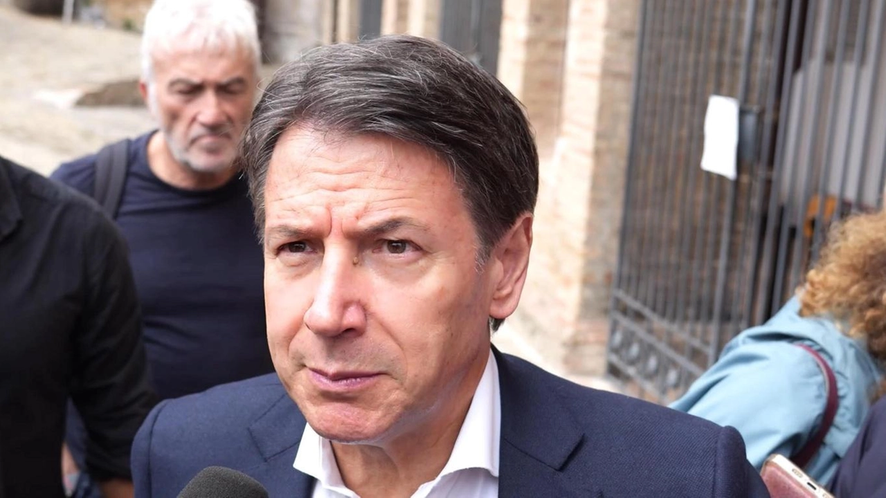'L'obiettivo è mandare a casa Meloni' 'L'obiettivo è mandare a casa Meloni'