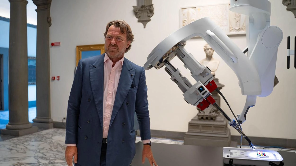 Il presidente di Fondazione CR Firenze, Bernabò Bocca, illustra l’operazione Il presidente di Fondazione CR Firenze, Bernabò Bocca, illustra l’operazione