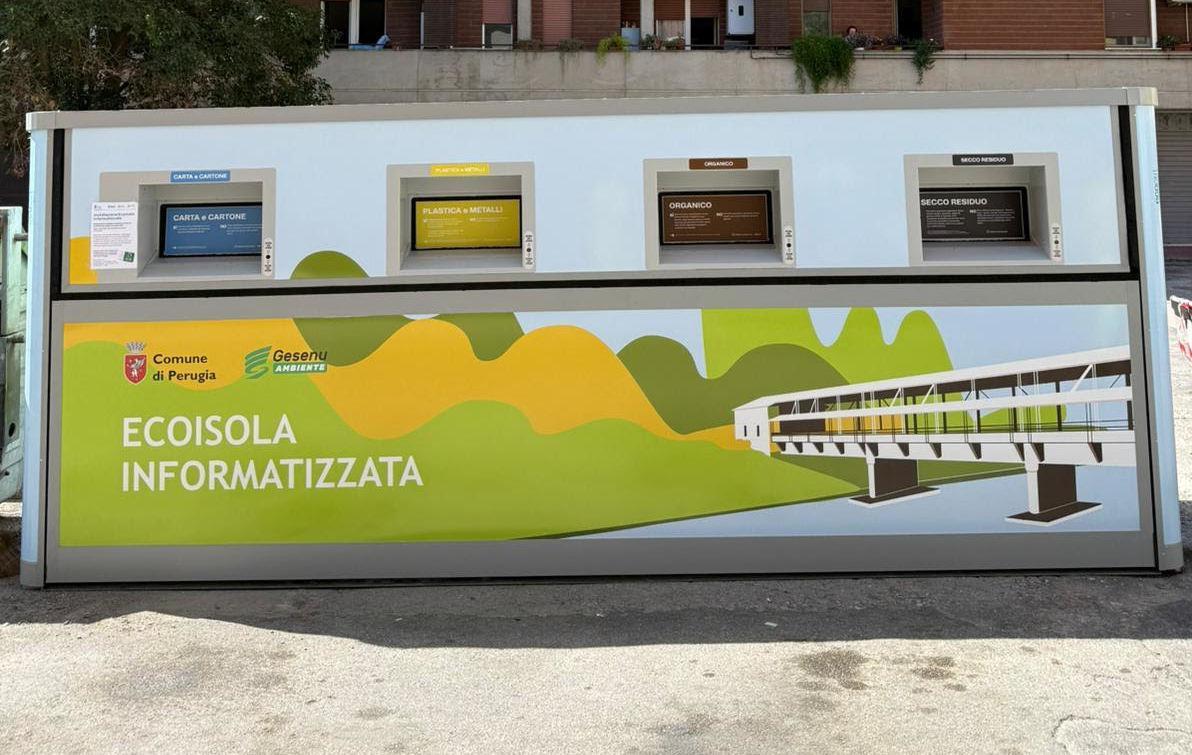 https://www.lanazione.it/image-service/view/acePublic/alias/contentid/NzQwZTYxZjQtOTAyYi00/0/la-nuova-era-dei-rifiuti-le-ecoisole-informatizzate.jpeg