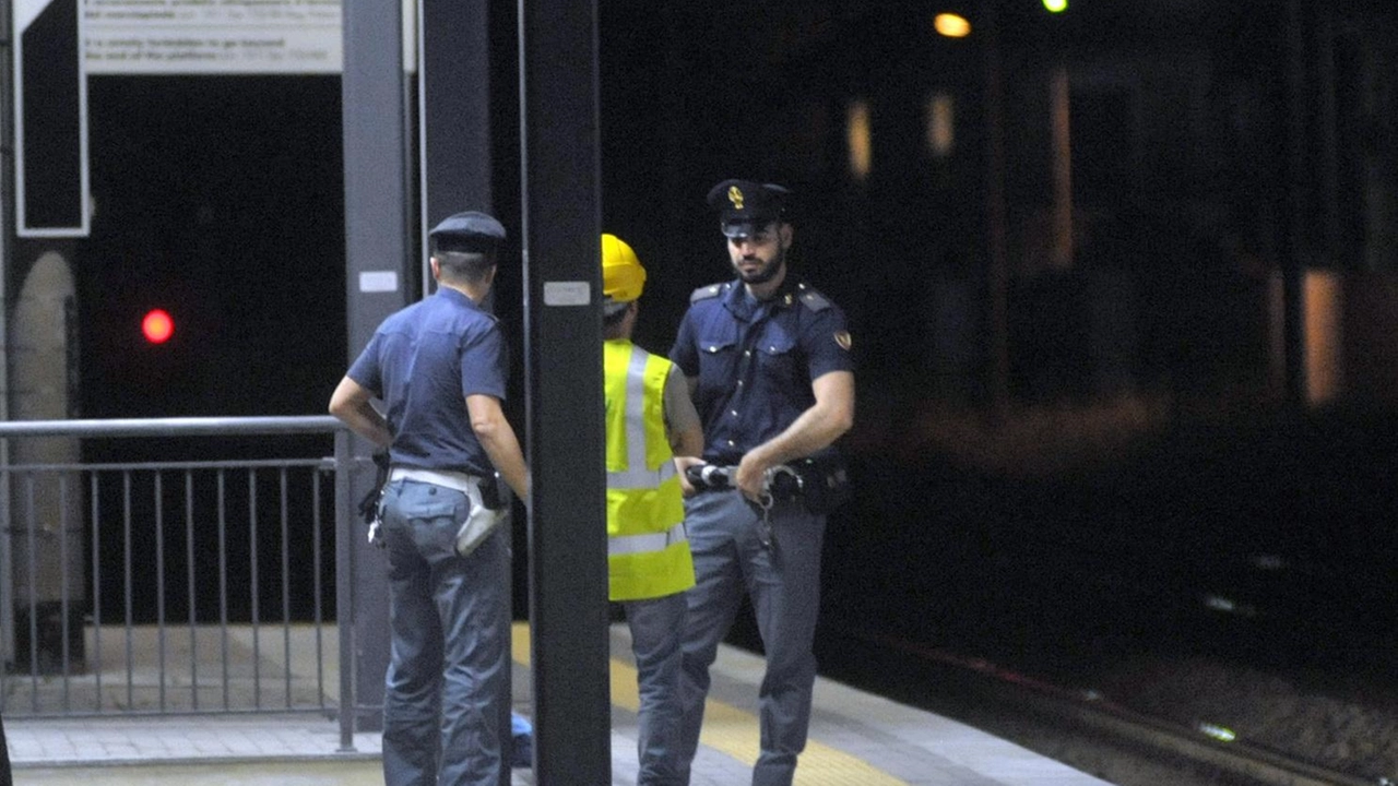 L’aggressore, 22 anni, marocchino residente a Prato, è stato identificato e denunciato a piede libero per lesioni personali aggravate L’aggressore, 22 anni, marocchino residente a Prato, è stato identificato e denunciato a piede libero per lesioni personali aggravate