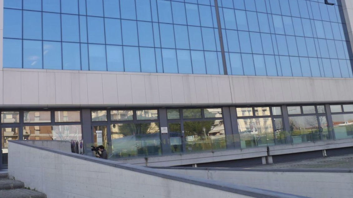 Estra aveva denunciato amministrativamente i due ex dipendenti per concorrenza sleale ma il giudice gli ha dato torno Estra aveva denunciato amministrativamente i due ex dipendenti per concorrenza sleale ma il giudice gli ha dato torno